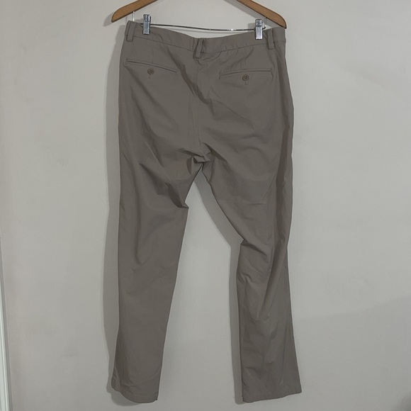 Vineyard Vines on the go pants 34x32 - Picture 9 of 9